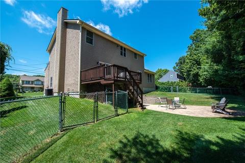 60 Derbyshire Dr, Cranston, RI 02921 photo 27