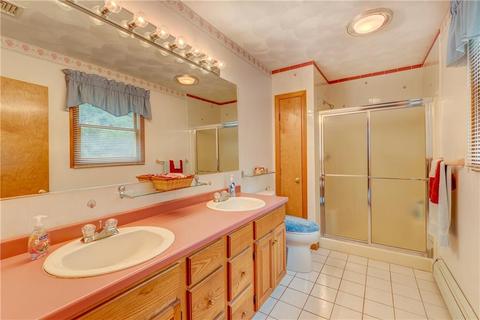 60 Derbyshire Dr, Cranston, RI 02921 photo 22