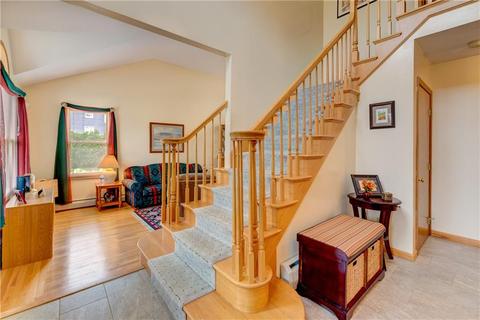 60 Derbyshire Dr, Cranston, RI 02921 photo 17