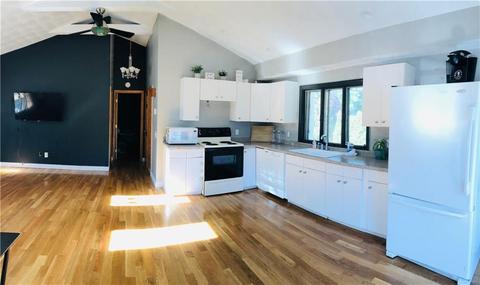 285 E View Ave, Cranston, RI 02920 photo 8