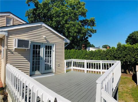 285 E View Ave, Cranston, RI 02920 photo 5