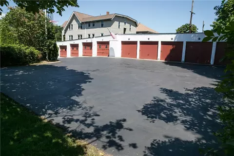 350 Willow St, Woonsocket, RI 02895 photo 8
