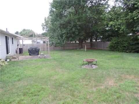 584 Walnut Hill Rd, Woonsocket, RI 02895 photo 3