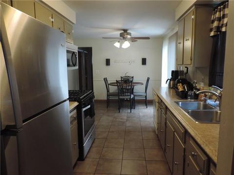 584 Walnut Hill Rd, Woonsocket, RI 02895 photo 4
