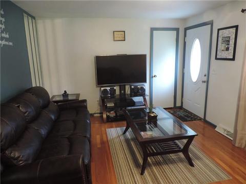 584 Walnut Hill Rd, Woonsocket, RI 02895 photo 7