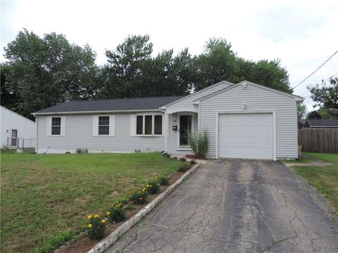 584 Walnut Hill Rd, Woonsocket, RI 02895 photo 1