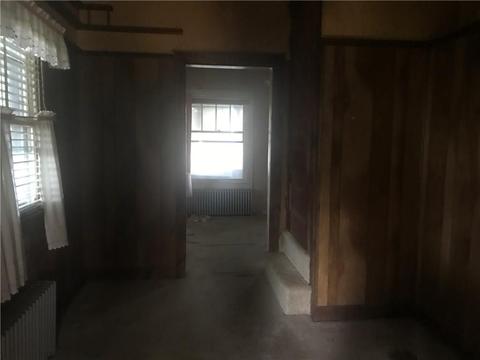 35 Ridge St, Warwick, RI 02889 photo 5
