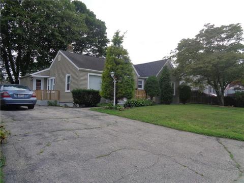 30 Parade Rd, Warwick, RI 02886 photo 2