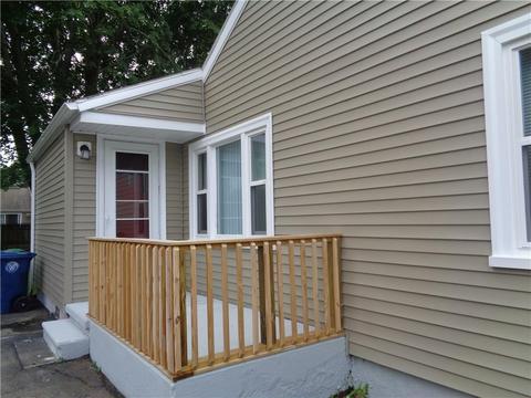 30 Parade Rd, Warwick, RI 02886 photo 4