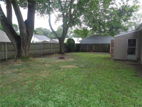 30 Parade Rd, Warwick, RI 02886 photo 3