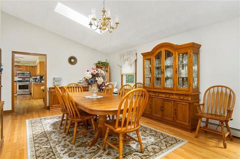 4 Dutchess Dr, Cranston, RI 02920 photo 7