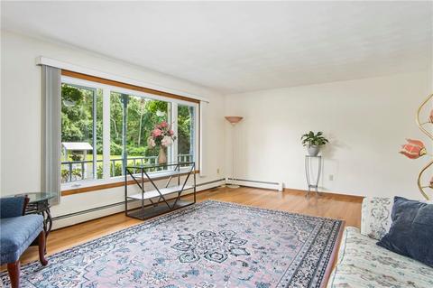 4 Dutchess Dr, Cranston, RI 02920 photo 12