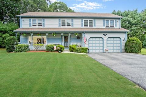 4 Dutchess Dr, Cranston, RI 02920 photo 1