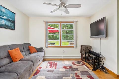 4 Dutchess Dr, Cranston, RI 02920 photo 10
