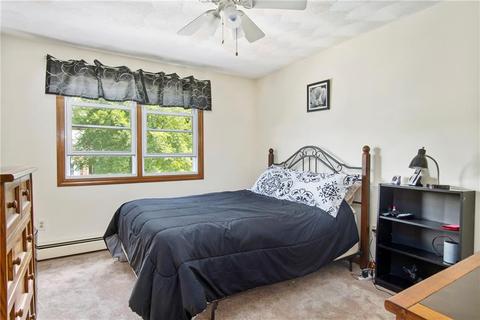 4 Dutchess Dr, Cranston, RI 02920 photo 15