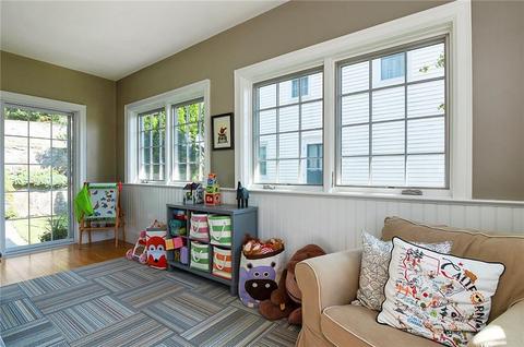 29 Spruce St, Westerly, RI 02891 photo 10