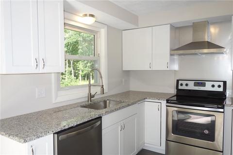 22 Pinoak Dr, Exeter, RI 02822 photo 6