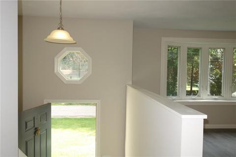 22 Pinoak Dr, Exeter, RI 02822 photo 9