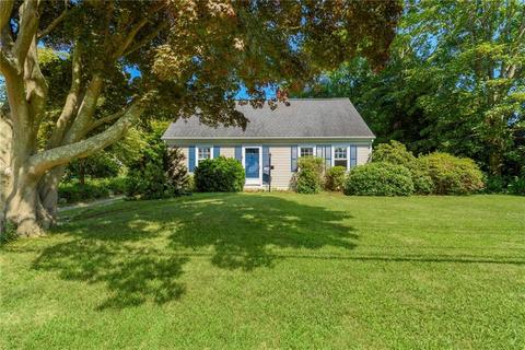 148 Beach St, Westerly, RI 02891 photo 2