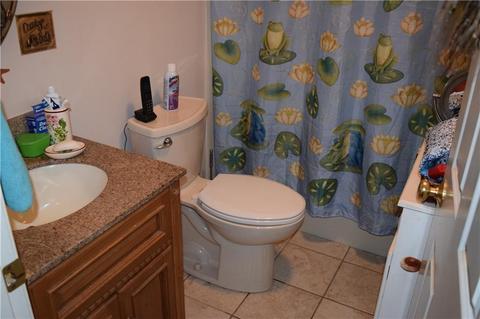 154 Wethersfield Dr, Warwick, RI 02886 photo 26