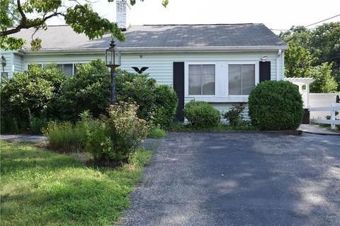 154 Wethersfield Dr, Warwick, RI 02886 photo 3