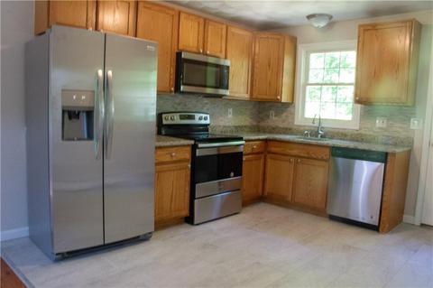 25 Bourne St, Warwick, RI 02889 photo 5