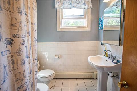 87 Ridgeway Ave, Warwick, RI 02889 photo 6