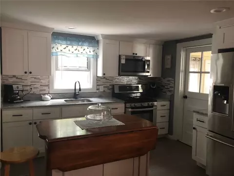 10 Westbrook Rd, Warwick, RI 02886 photo 7