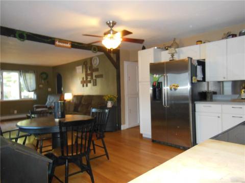 34 Macarthur Rd, Woonsocket, RI 02895 photo 8