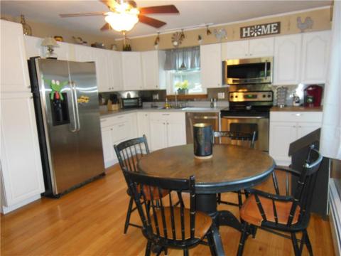 34 Macarthur Rd, Woonsocket, RI 02895 photo 6