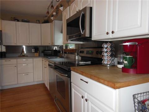 34 Macarthur Rd, Woonsocket, RI 02895 photo 9