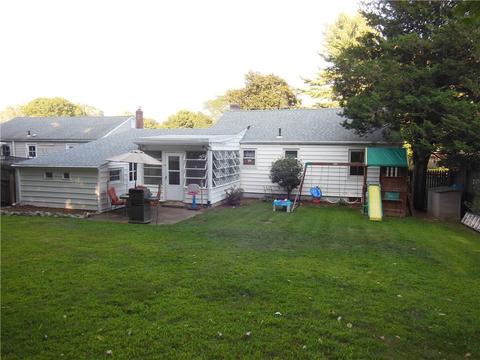 34 Macarthur Rd, Woonsocket, RI 02895 photo 25