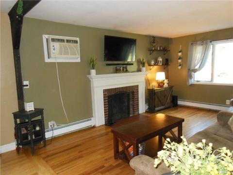 34 Macarthur Rd, Woonsocket, RI 02895 photo 7