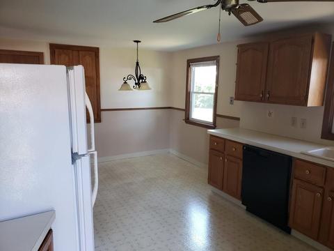 45 Carnation Dr, Warwick, RI 02886 photo 2