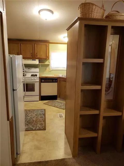 5 Lear Dr, Coventry, RI 02816 photo 10