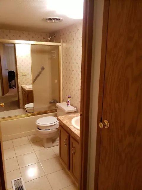 5 Lear Dr, Coventry, RI 02816 photo 15