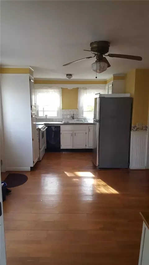 20 Top St, Westerly, RI 02891 photo 6
