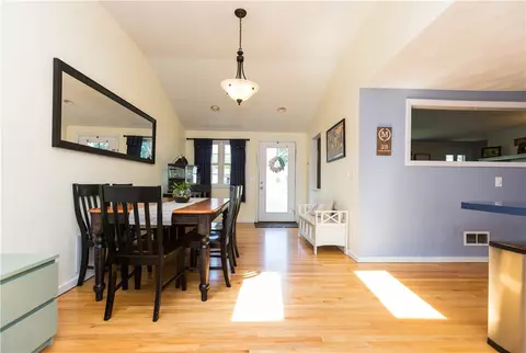 28 Grotto Ave, Warwick, RI 02888 photo 10
