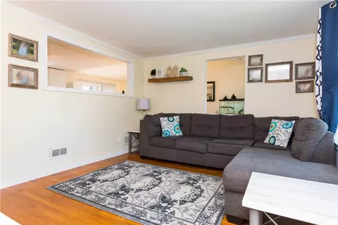 28 Grotto Ave, Warwick, RI 02888 photo 3
