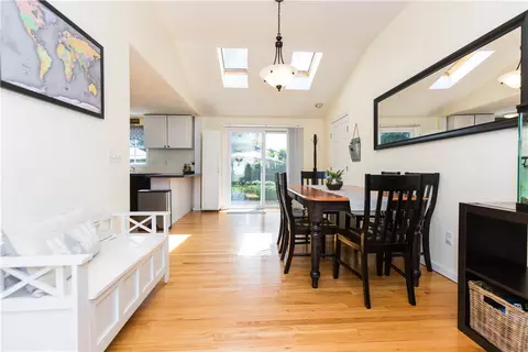 28 Grotto Ave, Warwick, RI 02888 photo 11