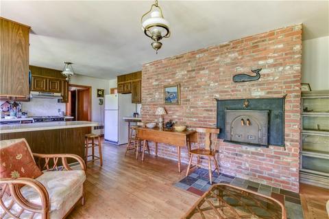 17 Baldwin Rd, Middletown, RI 02842 photo 9