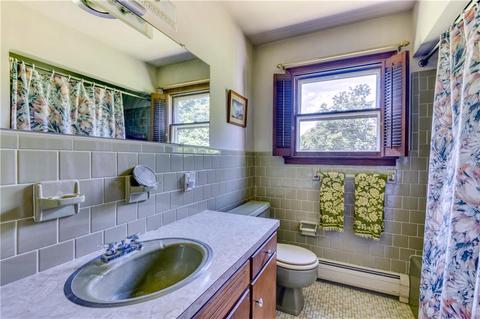 17 Baldwin Rd, Middletown, RI 02842 photo 13