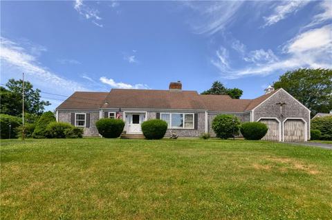 17 Baldwin Rd, Middletown, RI 02842 photo 1