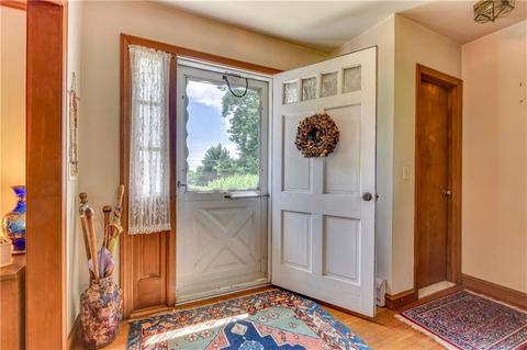 17 Baldwin Rd, Middletown, RI 02842 photo 3