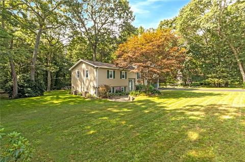 21 Robin Way, Westerly, RI 02891 photo 1