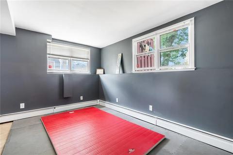 79 Glen Dr, Warwick, RI 02889 photo 28