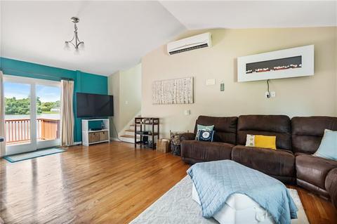 79 Glen Dr, Warwick, RI 02889 photo 13