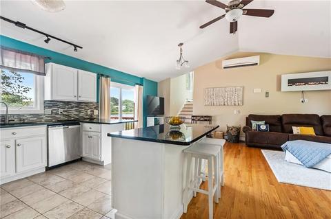 79 Glen Dr, Warwick, RI 02889 photo 8