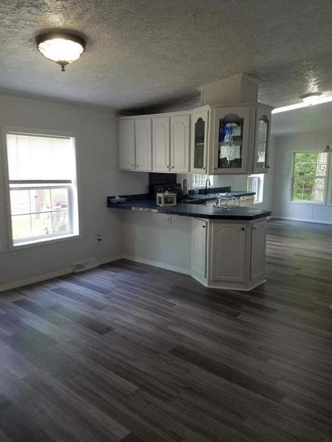 11 Hillside Dr, Mapleville, RI 02839 photo 4