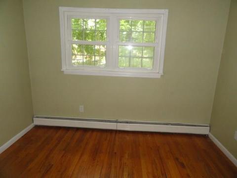 2 Ridgeway Ave, Warwick, RI 02889 photo 14